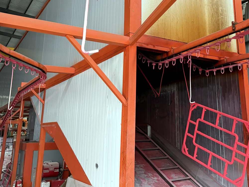 Powder coating conveyor line for custom metal cabinet surface finishing